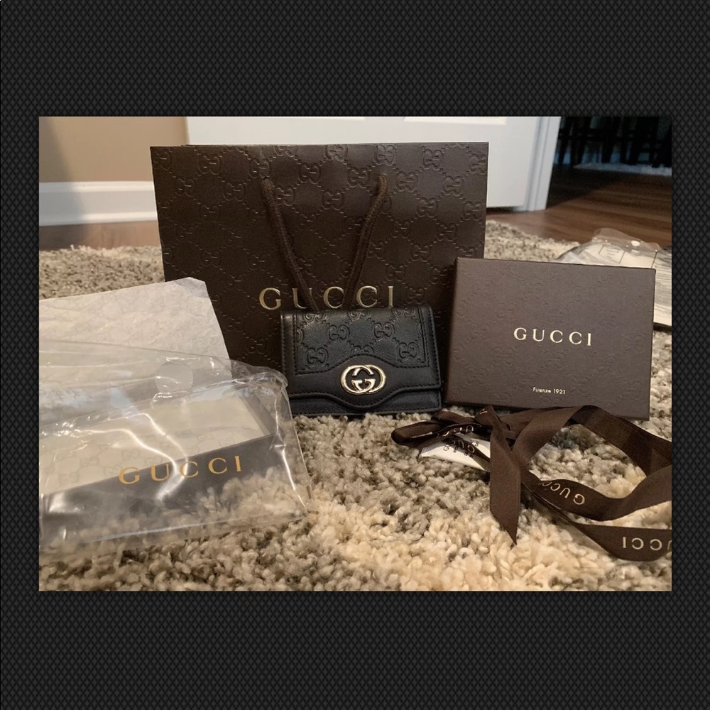 Gucci wallet, black signature leather